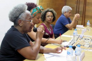 Debate sobre a questão da mídia e racismo, em Londrina. (foto: Emerson Scada)